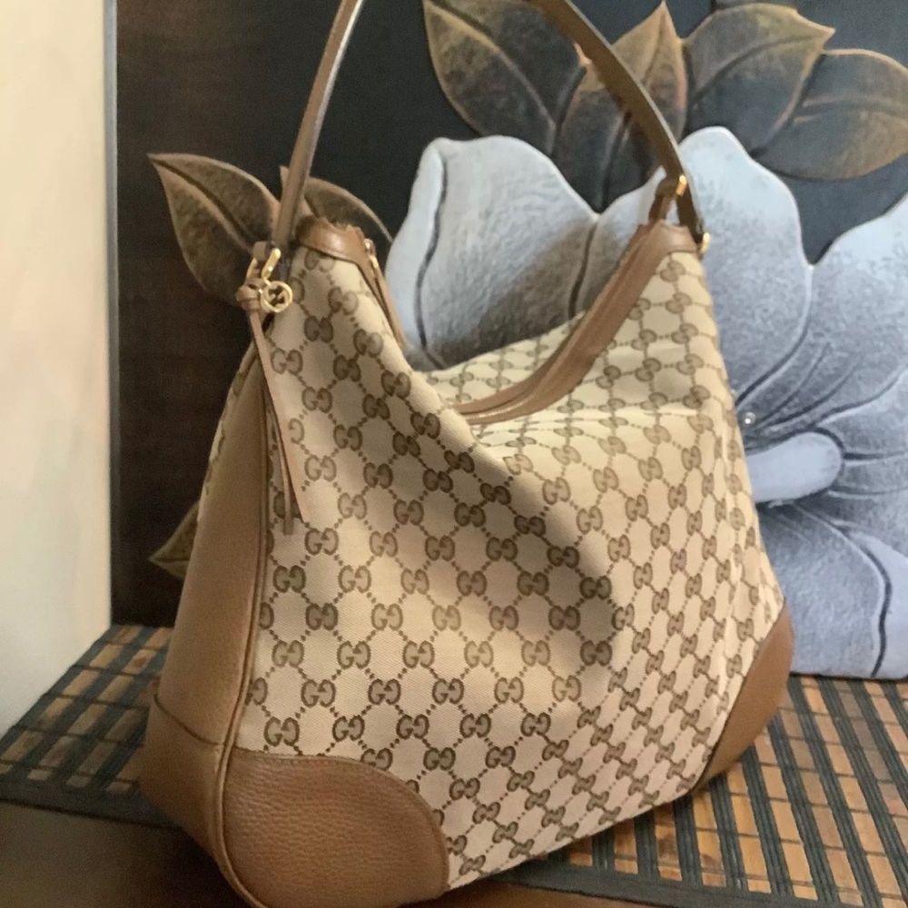 100% authentic Gucci Bree GG Web Hobo Sholder bag